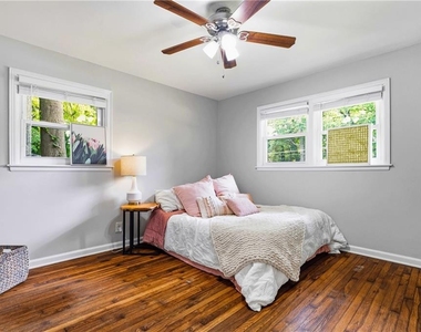 2670 Woodridge Drive - Photo Thumbnail 19