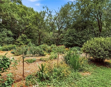 2670 Woodridge Drive - Photo Thumbnail 40