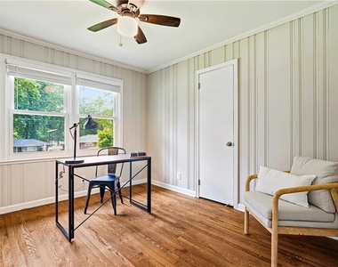 2670 Woodridge Drive - Photo Thumbnail 20