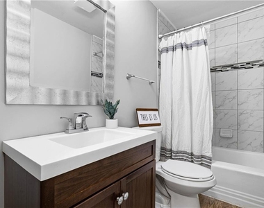 2670 Woodridge Drive - Photo Thumbnail 21