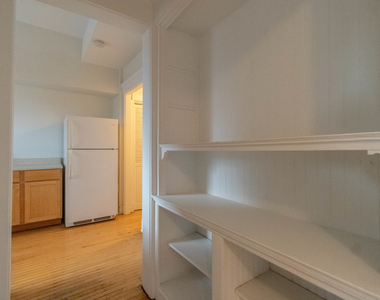 3800 N Wilton Avenue - Photo Thumbnail 7