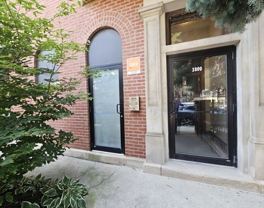 3800 N Wilton Avenue - Photo Thumbnail 2