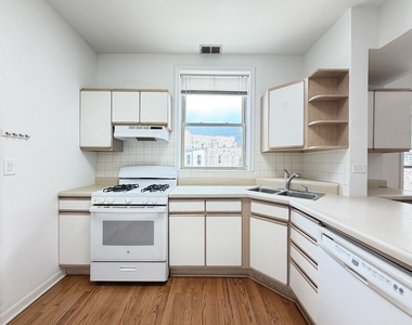 5783 N Ridge Avenue - Photo Thumbnail 3