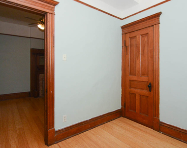 1723 W Huron Street - Photo Thumbnail 12