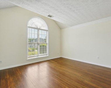 4255 Old House Drive - Photo Thumbnail 7