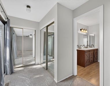 244 Coventry Court - Photo Thumbnail 24