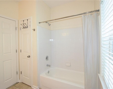 210 Spring Heights Lane Se - Photo Thumbnail 25