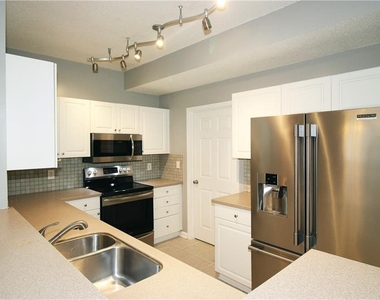 210 Spring Heights Lane Se - Photo Thumbnail 9