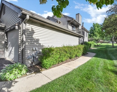 329 Grissom Court - Photo Thumbnail 14