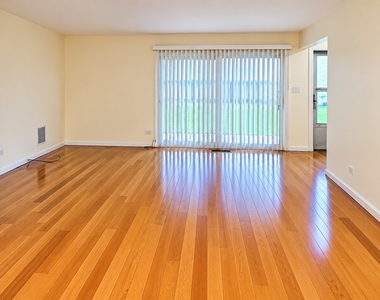 329 Grissom Court - Photo Thumbnail 4
