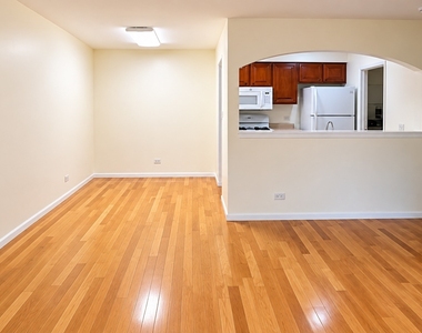 329 Grissom Court - Photo Thumbnail 3