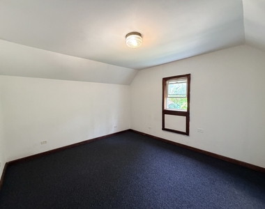 400 Summit Street - Photo Thumbnail 11