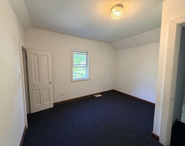 400 Summit Street - Photo Thumbnail 12