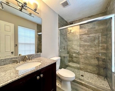 1651 Cedar Bluff Way - Photo Thumbnail 10