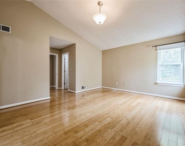 3635 Darwin Place - Photo Thumbnail 21