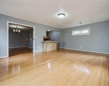 3635 Darwin Place - Photo Thumbnail 10
