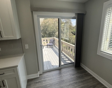 282 Pembridge Lane - Photo Thumbnail 4