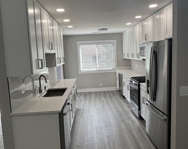 282 Pembridge Lane - Photo Thumbnail 3