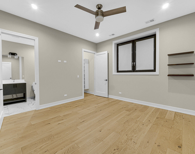 1203 W Augusta Boulevard - Photo Thumbnail 14