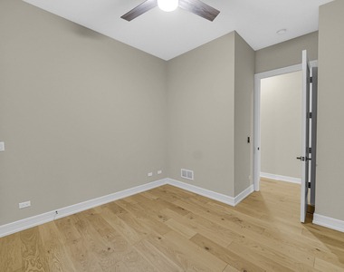 1203 W Augusta Boulevard - Photo Thumbnail 11