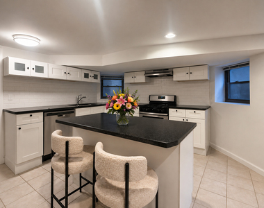4935 W Cullom Avenue - Photo Thumbnail 2