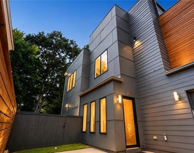 244 Locust Street Ne - Photo Thumbnail 18