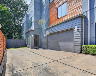 244 Locust Street Ne - Photo Thumbnail 35