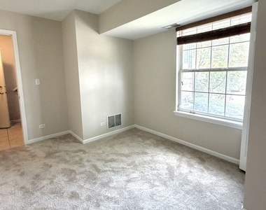 2424 Courtyard Circle - Photo Thumbnail 28