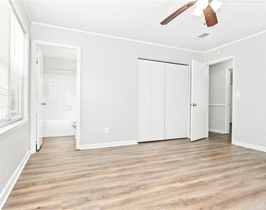 5611 La Fleur Trail - Photo Thumbnail 8