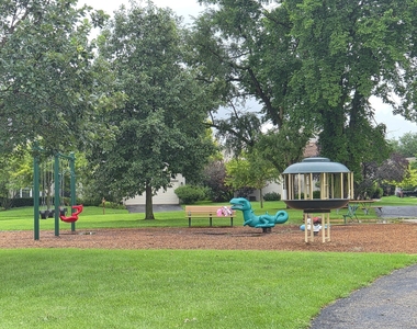 984 Parkhill Circle - Photo Thumbnail 45