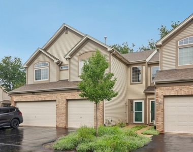 984 Parkhill Circle - Photo Thumbnail 3