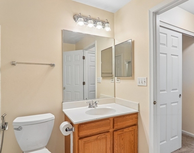 984 Parkhill Circle - Photo Thumbnail 28