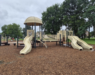 984 Parkhill Circle - Photo Thumbnail 41