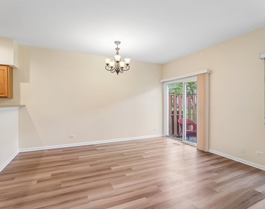 984 Parkhill Circle - Photo Thumbnail 12