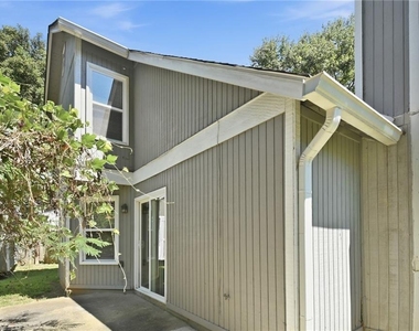 4165 Little Springs Nw - Photo Thumbnail 12