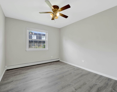 171 W 63rd Street - Photo Thumbnail 6