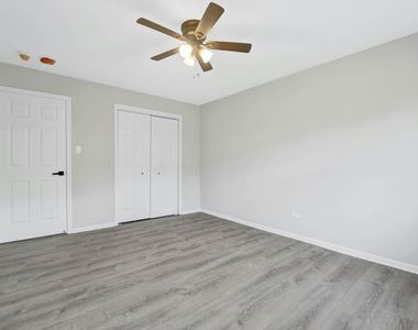 171 W 63rd Street - Photo Thumbnail 5