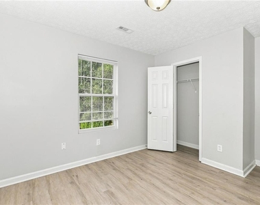 9471 Bogey Court - Photo Thumbnail 6
