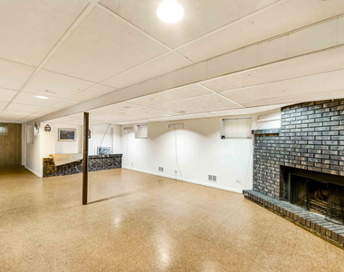 2725 N Oak Park Avenue - Photo Thumbnail 10
