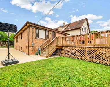 2725 N Oak Park Avenue - Photo Thumbnail 17
