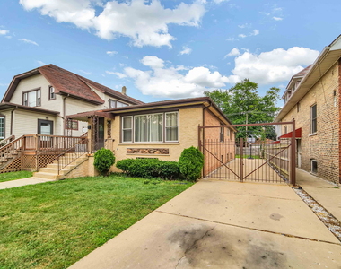 2725 N Oak Park Avenue - Photo Thumbnail 1