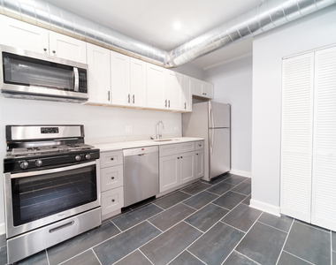 3101 W Leland Avenue - Photo Thumbnail 2