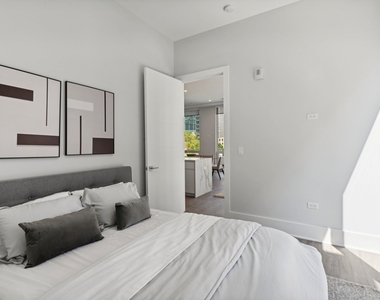 812 W Adams Street - Photo Thumbnail 21