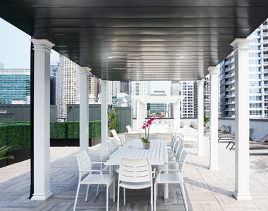 812 W Adams Street - Photo Thumbnail 21