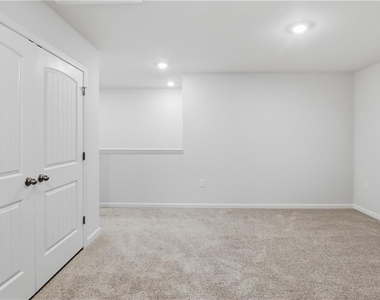 56 Berryville Drive - Photo Thumbnail 26