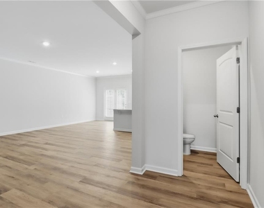 56 Berryville Drive - Photo Thumbnail 6