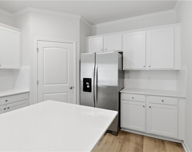 56 Berryville Drive - Photo Thumbnail 14