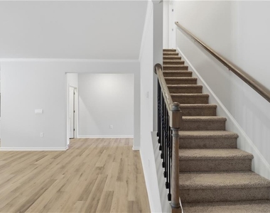 56 Berryville Drive - Photo Thumbnail 17