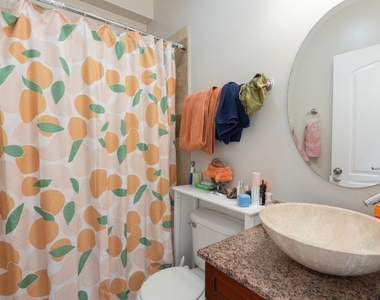 2046 W Touhy Avenue - Photo Thumbnail 7