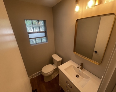 117 E 6th Avenue - Photo Thumbnail 5